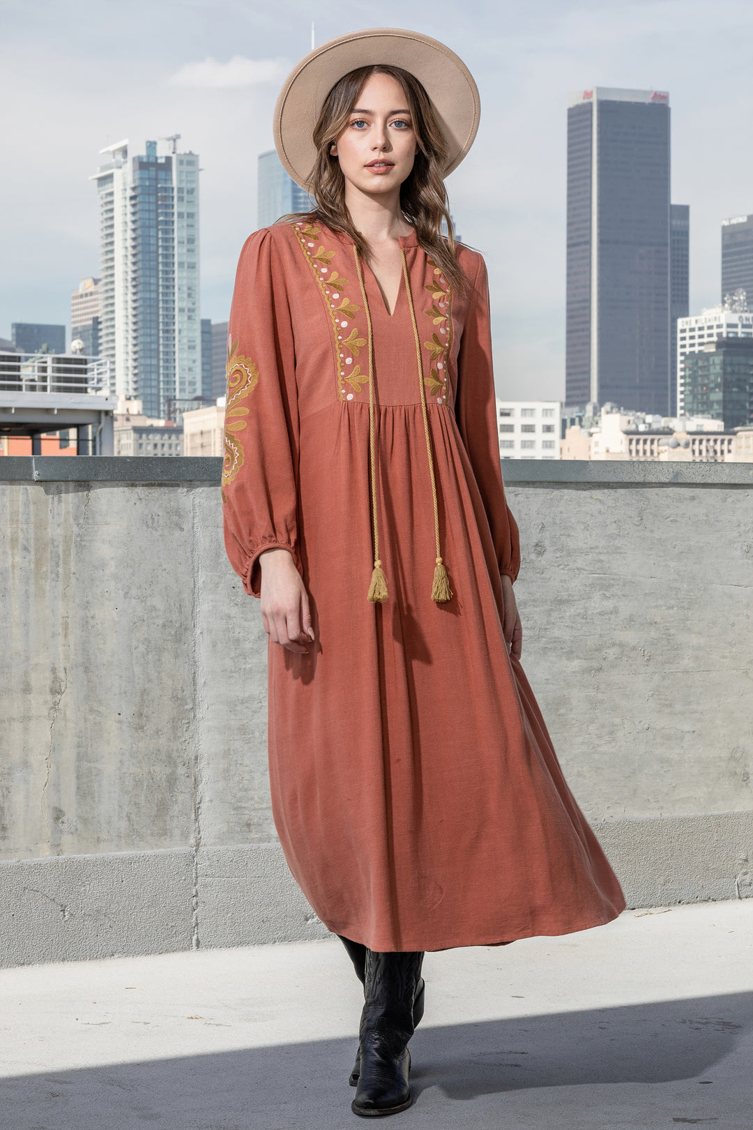 Embroidered Dress With Tassel L / RUST Embroidered Dress With Tassel L / RUST